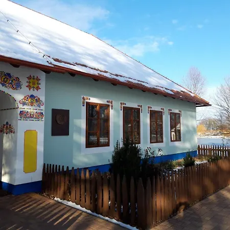 Cicina Penzion, Restaurace, Vinny Sklep Guest house Tvrdonice