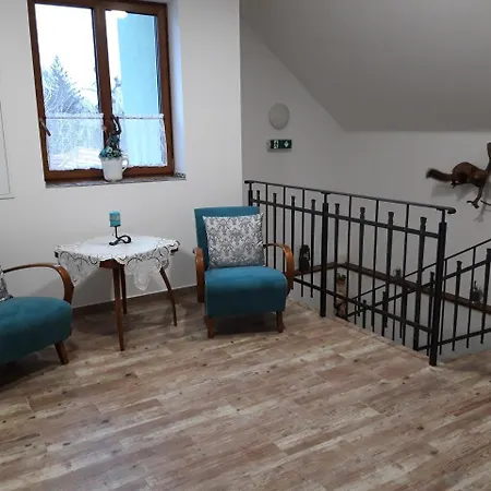 Guest house Cicina Penzion, Restaurace, Vinny Sklep 3*