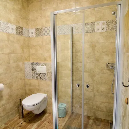 Cicina Penzion, Restaurace, Vinny Sklep Guest house 3*